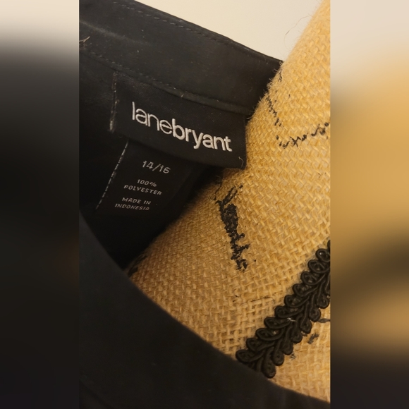 Buttoned Blouse - Picture 7 of 7